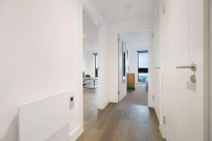 Modern 1 Bed Apartment Near Liverpool City Centre