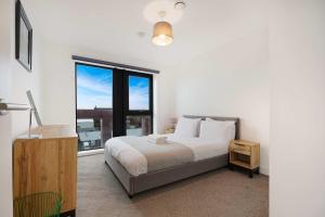 Modern 1 Bed Apartment Near Liverpool City Centre