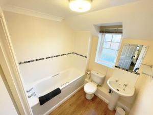 2 Bedroom Apartment From Travaal