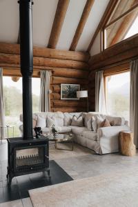 Wild Nurture Eco Luxury Offgrid Log Cabin