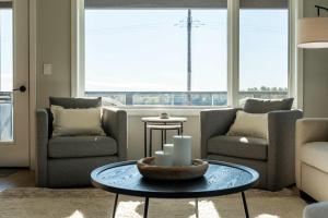 Boardman Ridge 2-C with Balcony Close to Town