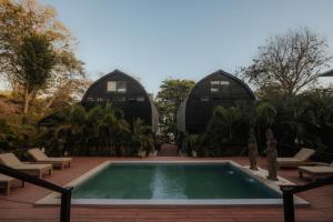 4 Elements - Contadora Island