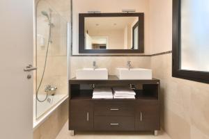 Apartamento de 2 dormitorios vista mar con parking