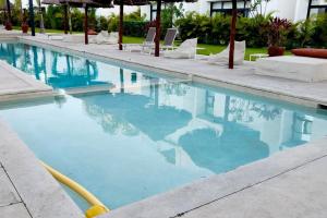 2bd Tulum Country ClubPGA golfMid termgrocery