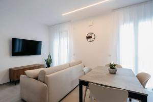 Mazzini Smart