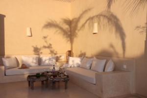 Riad lunja