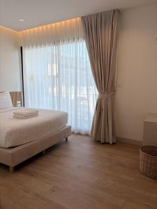 2 Bed & 2 Bath Suite, 5th floor