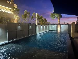 Appartement rooftop avec piscine , jacuzzi & fibre Noria Golf