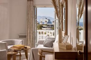 Hotel Adonis