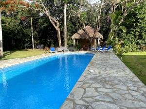 Maison exclusive de style balinais - Gardien 24h