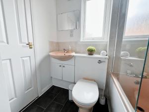 The Easter Suites with free parking