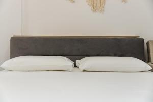 NooN Apartment | Sofo Duni by PikHost