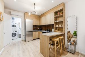 NooN Apartment | Sofo Duni by PikHost