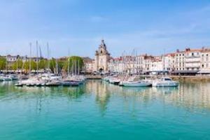 Studio with terrace in the old port of La Rochelle