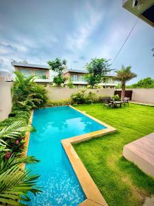 Villa RosaMystica 3BHK pvt pool & lawn