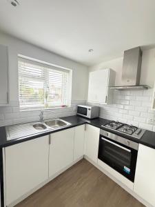 Stylish Charming London Flat Ruislip -Free Parking