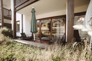 ALPEN STUDIO - moderne Ferienwohnung mit Bergblick & Südterrasse in Bad Hindelang