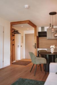 ALPEN STUDIO - moderne Ferienwohnung mit Bergblick & Südterrasse in Bad Hindelang