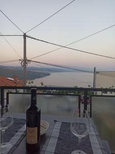 Apartman Jadranka with sea view
