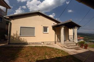 Apartman Jadranka with sea view
