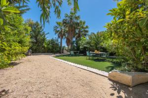 Villa dArtiste Blue Palm Piscine Aix en Provence