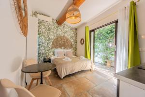 Villa dArtiste Blue Palm Piscine Aix en Provence