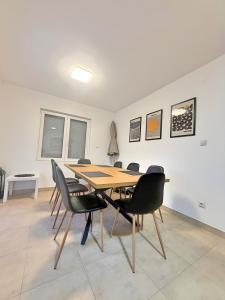Roustique Retreat Kuca Sa Bazenom Kosmaj