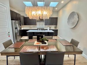 Amazing Modern Ledges Paradise