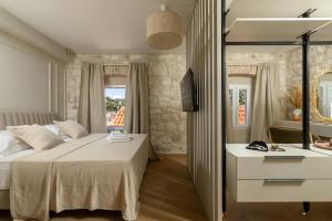 Villa Mayiva Royal Hvar - Exclusive Old Town Residence with Grand Terraces