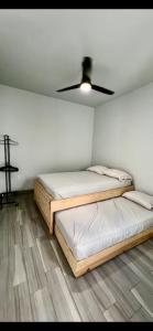 Casa Mundial 2026 for 20 people, 13 miles from Akron