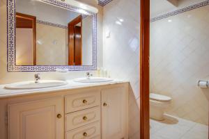 Nature Retreat 5BD WiFi Pool BBQ 1Km Falésia Beach