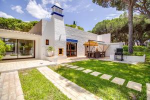 Nature Retreat 5BD WiFi Pool BBQ 1Km Falésia Beach
