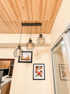 Kassies Homestay - Azure Urban Residences