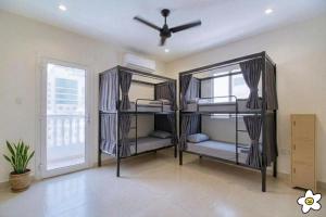 Nani Happy Hostel