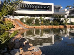 Entre Lagunas II with Pool & Wellness