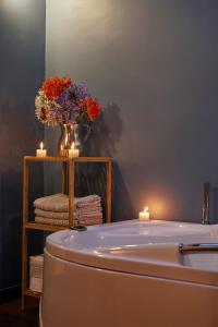 Spacious 5BRw AC Jacuzzi Poblado