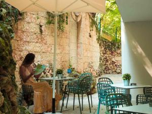 ibis Styles Golden Sands Roomer Hotel