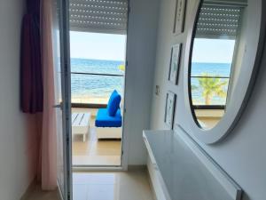 Beachfront Dream, WaveHaus