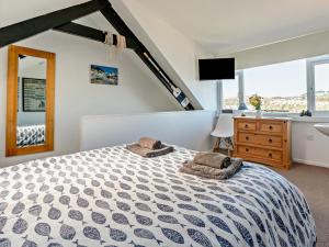 2 Bed in Polruan oc-pc041