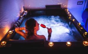 Veliko Tarnovo-Centur-Vintage House-Jacuzzi in the room-Private Garden