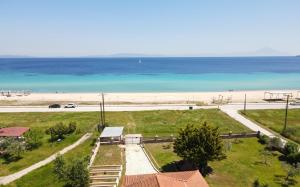 Absolute Beachfront Villa-Grand Sandy Beach