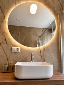 Iconic Lugano Suite with Free Garage