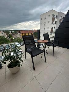 Lux Family Apartment Surcin