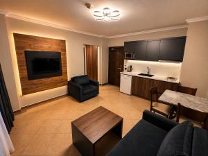 Club Karakas Apart Otel