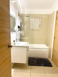 Relax Phoenix Estates -2 bed House 24 hr security