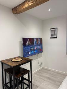 Les Perles de Limoux -Studio Centre Climatiseur Wifi Parking Gratuit