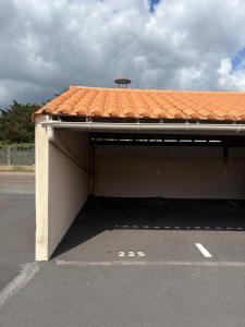 225 rue de la source