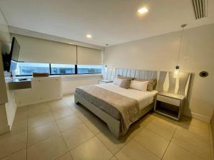 Riverside Luxe 2 Bedroom apartment