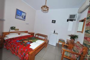 Babis Hotel Santorini Greece