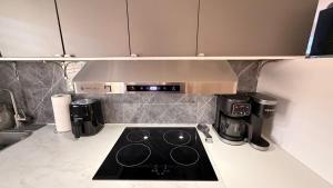 Luxury 2 bedroom furnished Basement in NW Calgary